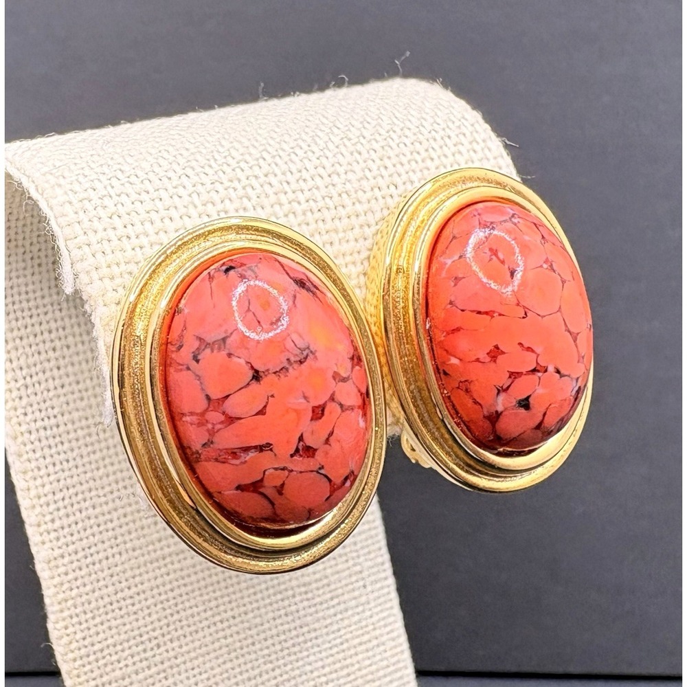Vintage Mimi Di N Faux Pink Cabochon Stone Gold Tone Clip On Earrings Retro 1982